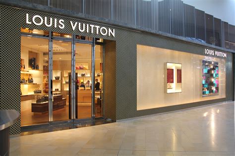 holt renfrew square one louis vuitton